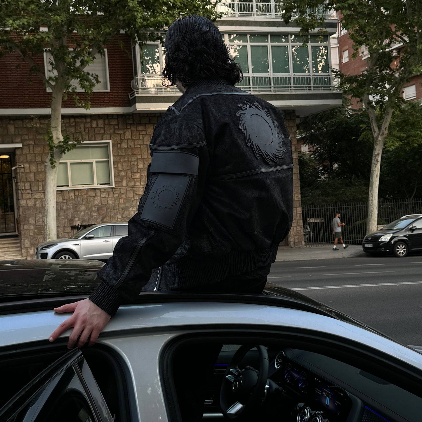 CRACKED LEATHER BOMBER