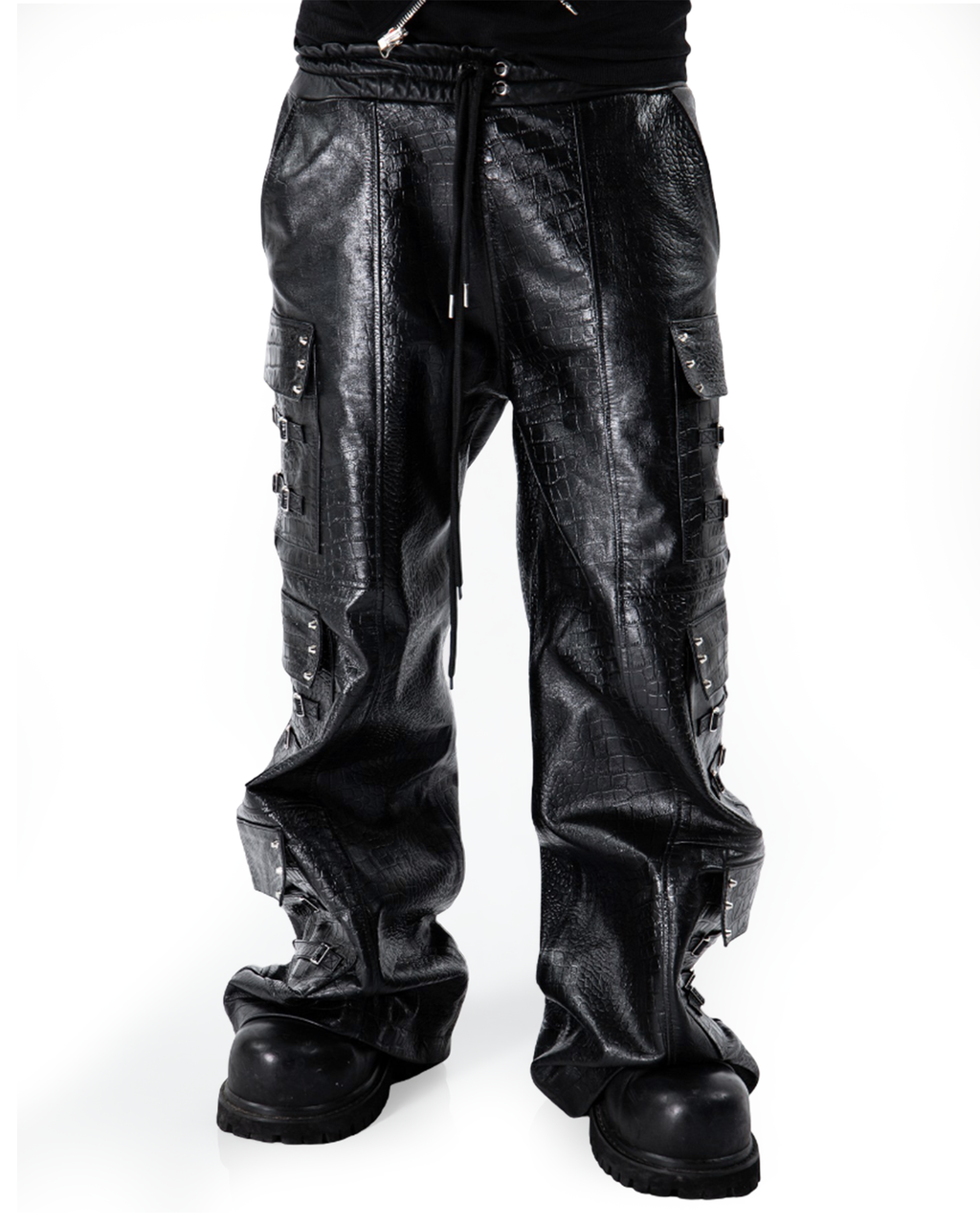 "OBSIDIA" LEATHER CARGOS