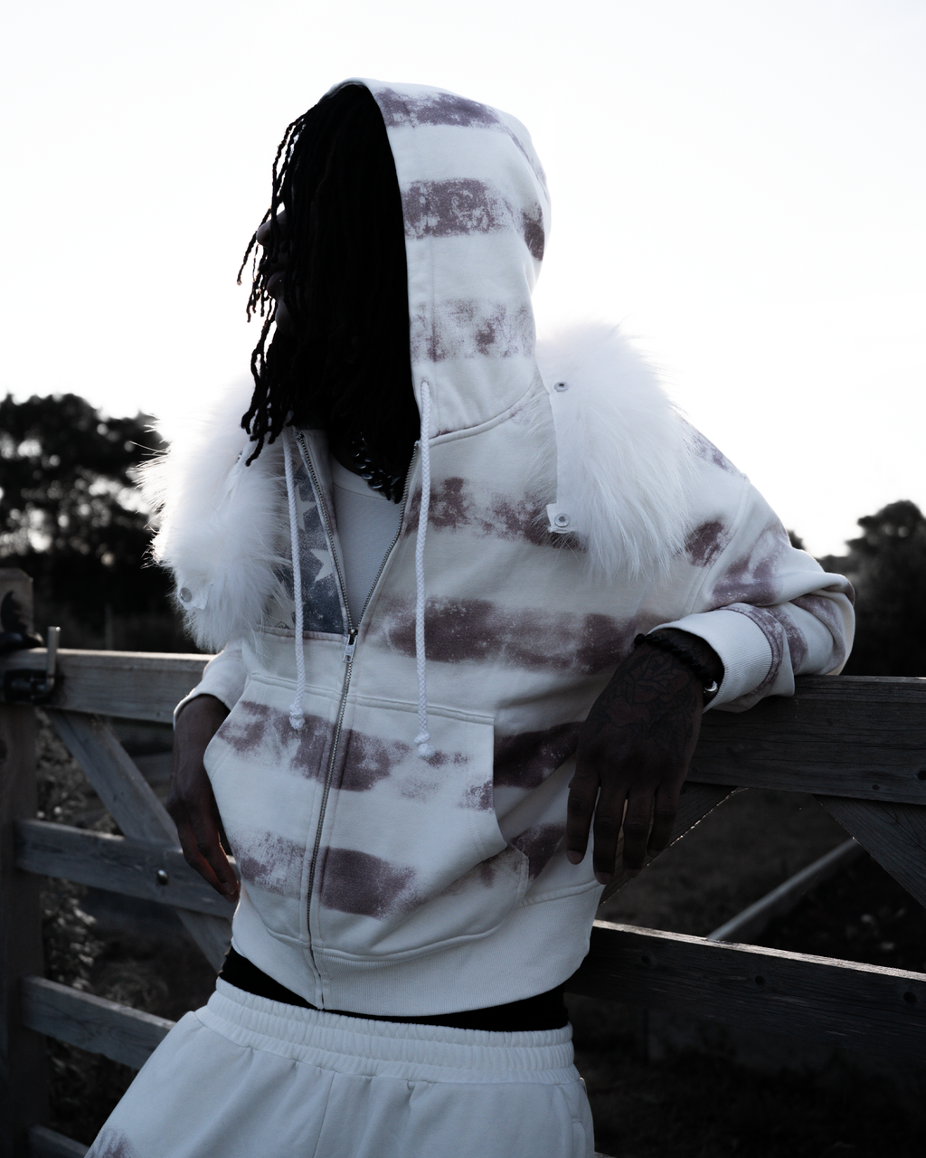 AMERIKA HOODIE