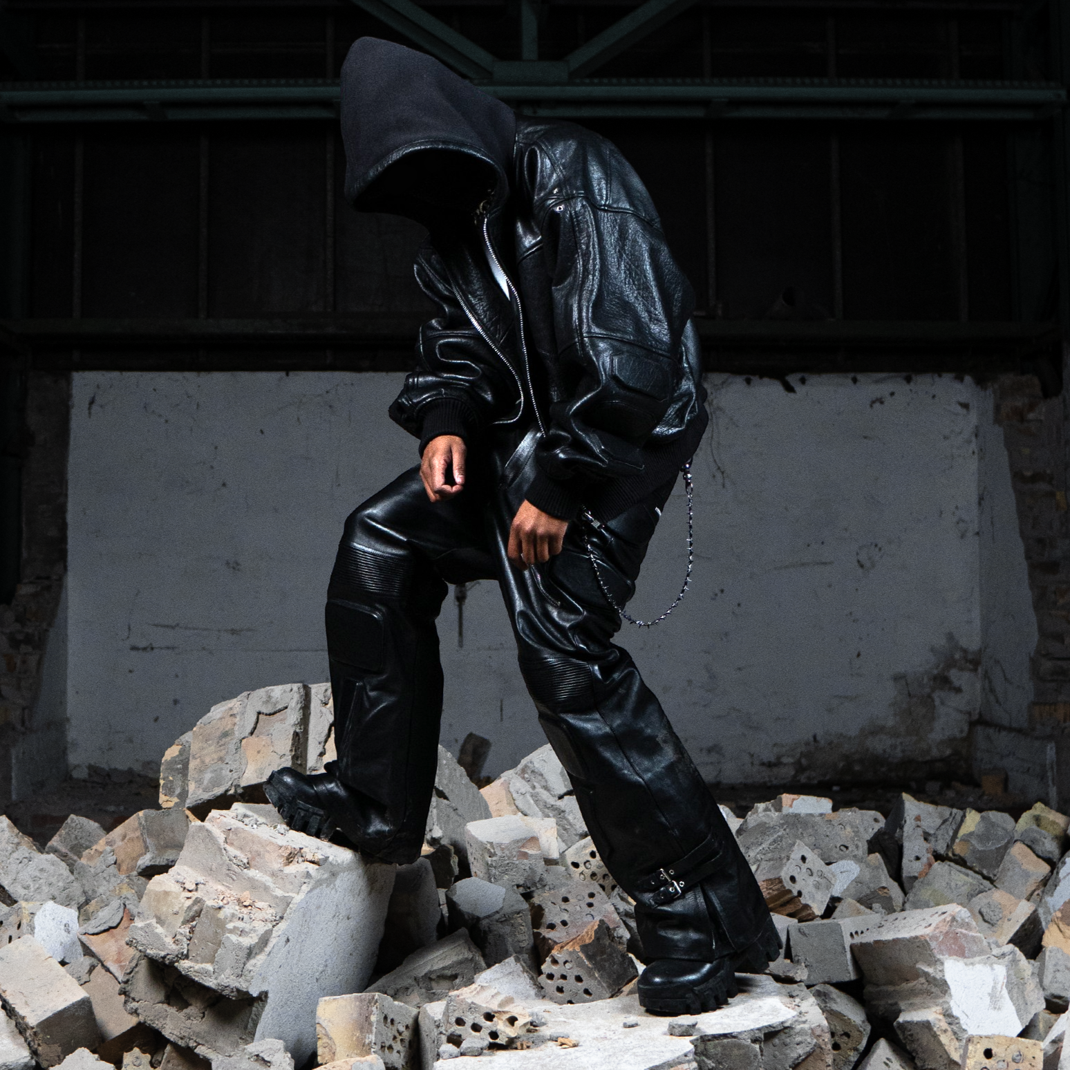 RIOT BOMBER