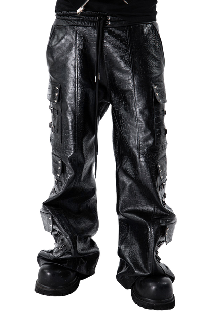 "OBSIDIA" LEATHER CARGOS
