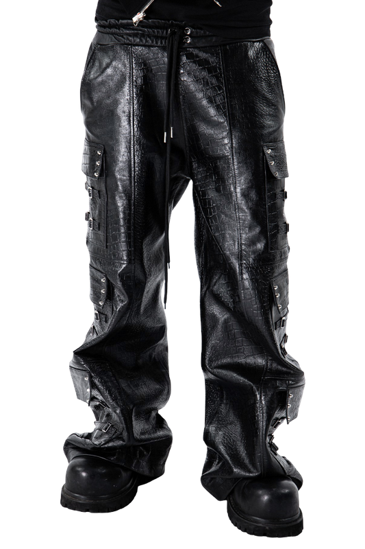 "OBSIDIA" LEATHER CARGOS